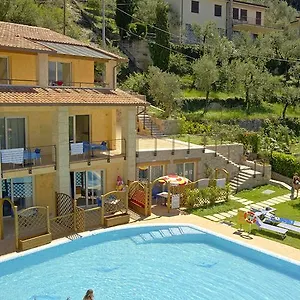Rosemary Brenzone sul Garda