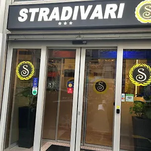 hotel-stradivari.it-lombardy.com/